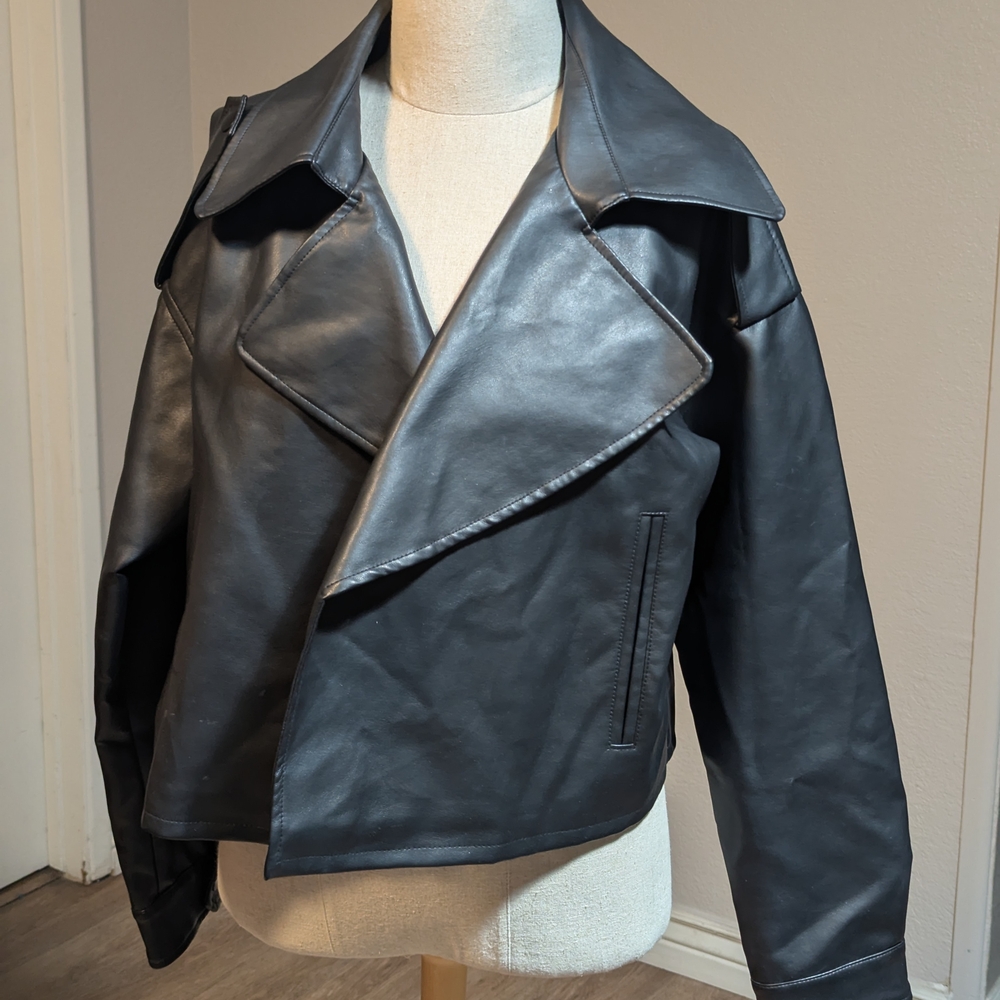 Women's Missguided Black Bomber Jacket Size 8